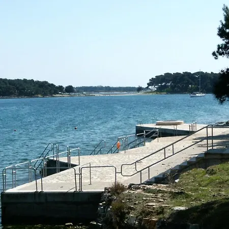 And With Parking Space Premantura, Medulin - 24363 Pensjonat 3*