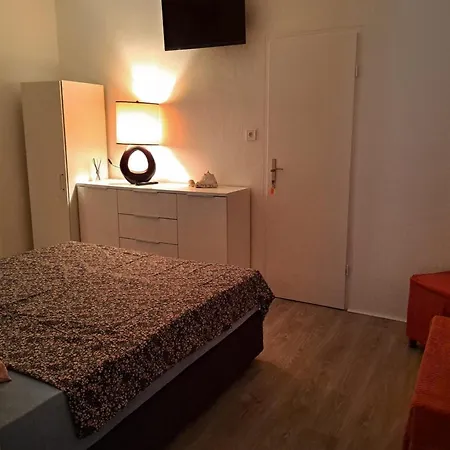 And With Parking Space Premantura, Medulin - 24363 Pensjonat 3*