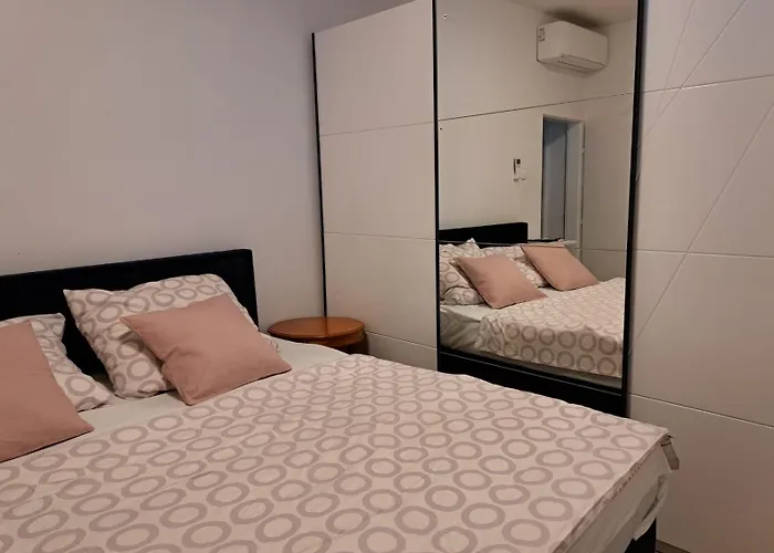 Gæstehus And With Parking Space Premantura, Medulin - 24363