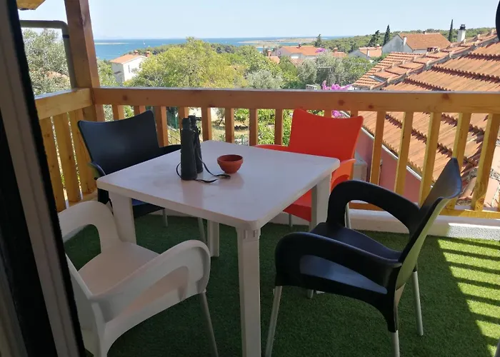 Gæstehus And With Parking Space Premantura, Medulin - 24363 3*